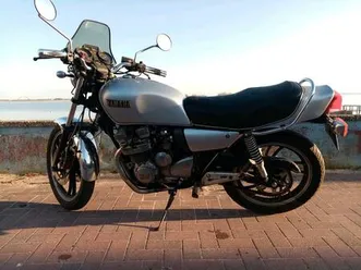 yamaha xj 550