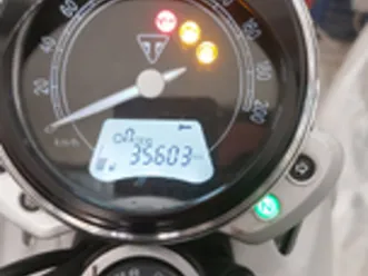 triumph street twin 900 2018