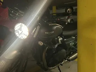 triumph street twin canton argovie -