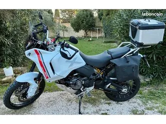 ducati desert x 937