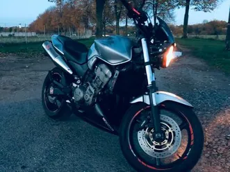 honda hornet 900 sc48 tüv bis 04/27