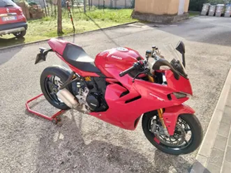 ducati supersport 950s