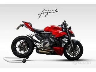 ducati streetfighter v2