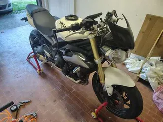 triumph street triple 675 bianco