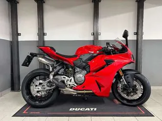 v2 (2g) im schauraum