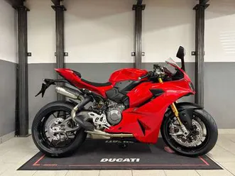 v2 s (2g) im schauraum