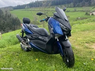 yamaha. max 125