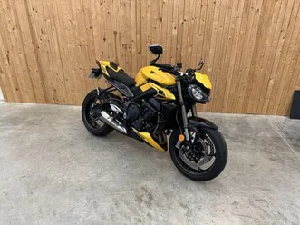 triumph street triple 765 rs 2024 765 cm3 | moto roadster | 5 500 km | jaune | 26000 valence