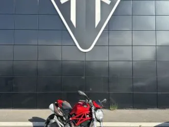 ducati monster 696 2011 696 cm3 | moto roadster | 49 500 km | rouge | 84700 sorgues