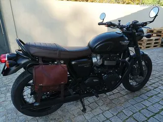 triumph bonneville t 120 black mat