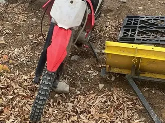 250 cc dirt bike