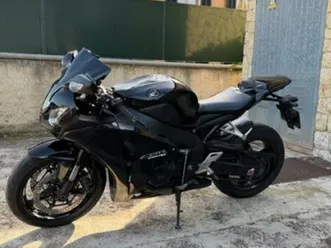 honda - cbr 1000rr fireblade