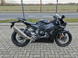 honda cbr 1000 rr-r fireblade abs akra + helm