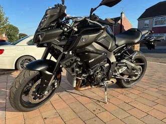 yamaha mt-10 1000 hyper-naked petrol manual euro 4 (160 ps) 998 cc