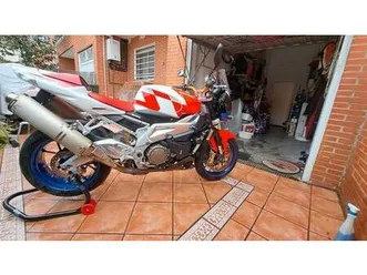aprilia - tuono 1000r v2