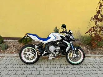 mv agusta brutale 800