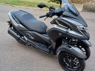 yahmaha tricity 300cm3