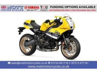 yamaha xsr900 roadster/retro (2016 - ) 890 cc