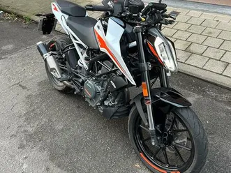 ② ktm duke 390
