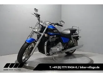 triumph thunderbird