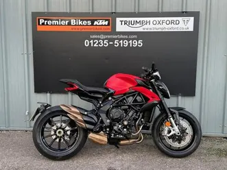 stunning low mileage 2022/72 mv agusta dragster 800 rosso motorcycle