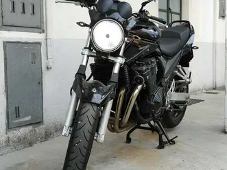 suzuki bandit 650 nero