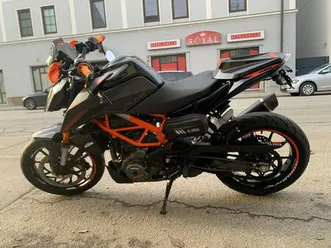 ktm duke 390