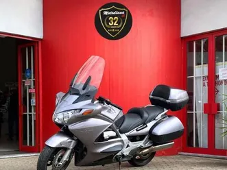 honda pan european st1300 évora (são mamede, sé, são pedro e santo antão)