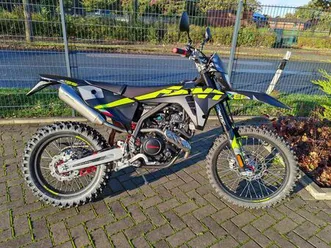 fantic xef 125 4t enduro performance eu 5+ + helm