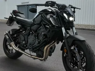 yamaha mt07 pure black