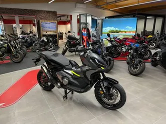 honda x-adv750 special edition *service und tüv neu*