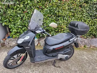 scooter piaggio 125