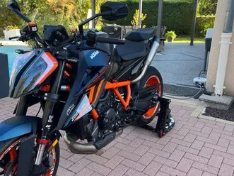 ktm 1290 super duke r +3000 d’option