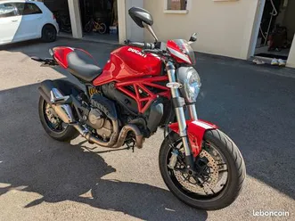 ducati monster 821 version stripe (année 2015)