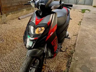 scooter aprilia sr 50 2 temps