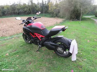 moto ducati diavel