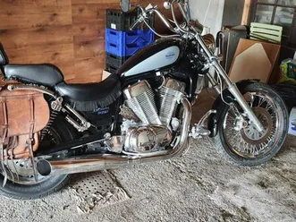 vends moto suzuki 1400 intruder