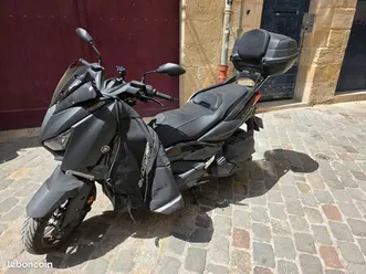 scooter yamaha xmax 400 tech
