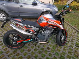 ktm duke 790