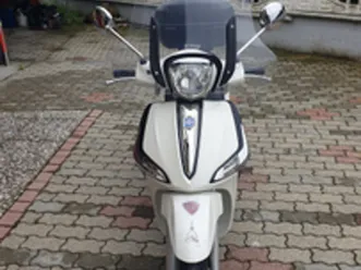 piaggio liberty 125