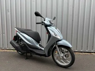 piaggio medley 125 e5+ silber vorführer nur 174km