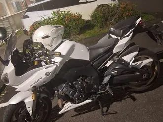 fz8 s a vendre
