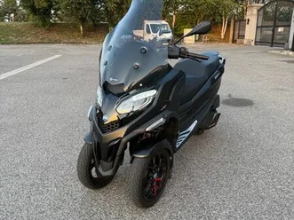 piaggio mp3 400