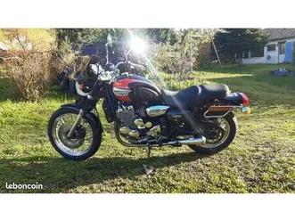 triumph adventurer 900