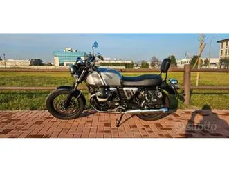 moto guzzi v7 ii special