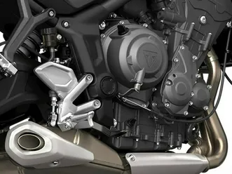 2023 triumph trident 660 matte jet black matte silver ice