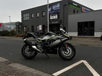 kawasaki ninja 125 my 26 * am lager