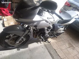 kawasaki zr7s grise 48500kms beg