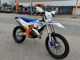 ktm 300 exc six days 2026 300 cm3 | moto enduro | 3 hr | 82000 montauban