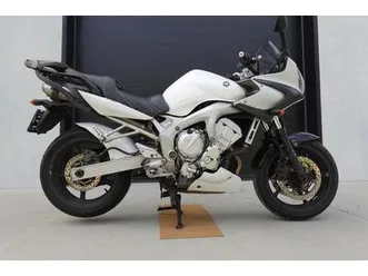 ② yamaha fazer 600 (fz6)